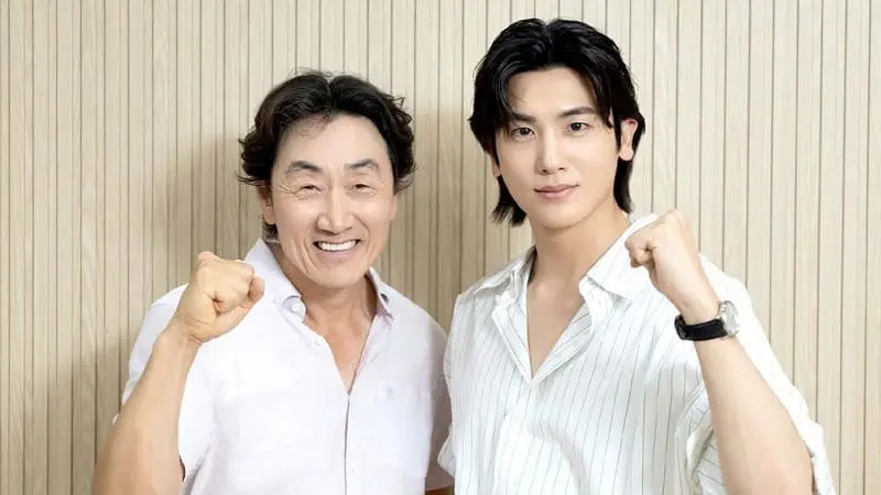 朴炯植、許峻豪主演《寶物島》公開演員閱讀劇本照，SBS 2月14日即將首播